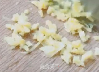 蒜香鸡排的做法步骤：2