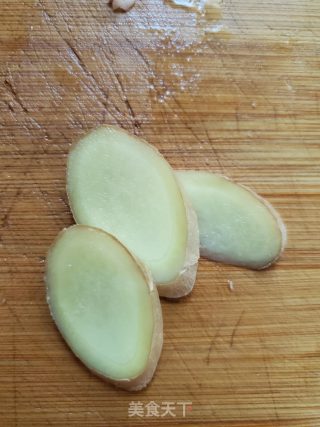 护心肉煲海带黄豆汤的做法步骤：5