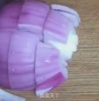 砂锅鱼的做法步骤：4
