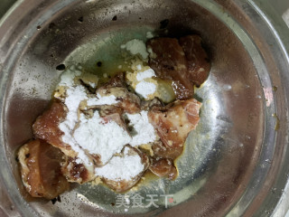 腊味排骨双拼煲仔饭的做法步骤：3