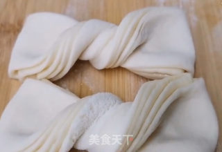 小花卷的做法步骤：5