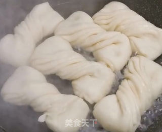 小花卷的做法步骤：8
