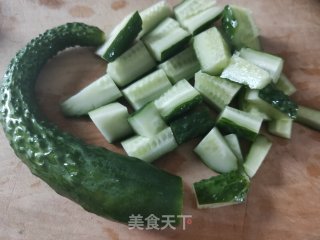 辣油拌黄瓜的做法步骤：1