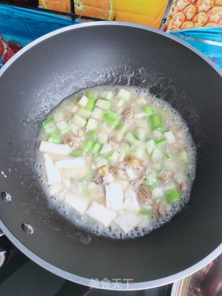 丝瓜、海蛎子烧豆腐的做法步骤：9
