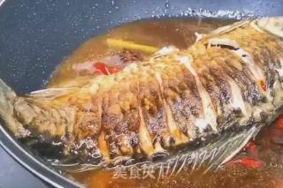 酱焖鲫鱼的做法步骤：5