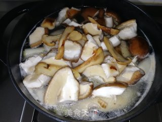 菌菇鸡汤的做法步骤：5