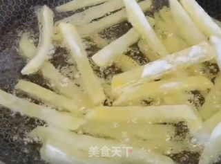 秘制薯条的做法步骤：4