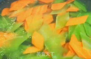 芦笋拌胡萝卜的做法步骤：4