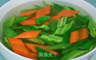 芦笋拌胡萝卜的做法步骤：5
