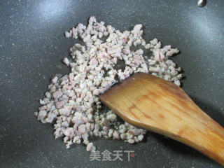 肉末炒韭菜芽的做法步骤：3