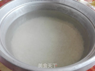 红豆沙糯米如意卷的做法步骤：1
