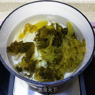 酸菜鱼头的做法步骤：4