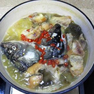 酸菜鱼头的做法步骤：8