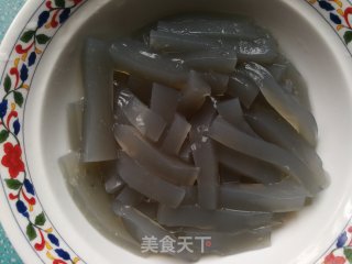 蒜泥拌红薯凉粉的做法步骤：2