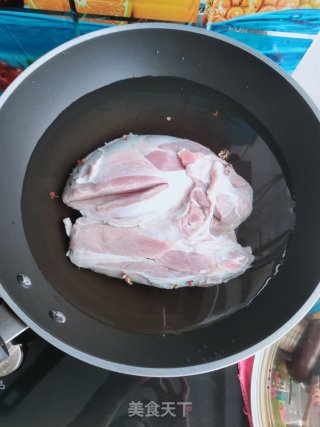卤牛腱子肉的做法步骤：2