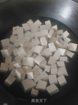麻婆豆腐的做法步骤：1