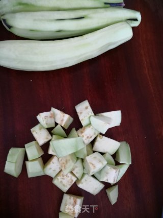 辣白菜风味茄子的做法步骤：1