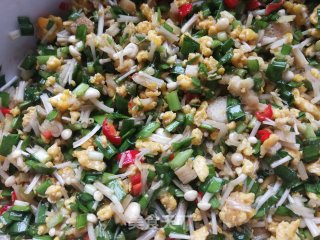 金针菇韭菜鸡蛋饺的做法步骤：16