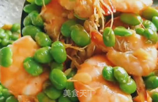 鲜虾炒毛豆的做法步骤：7