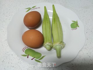 秋葵蒸蛋的做法步骤：1