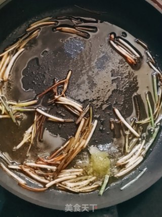 葱油面的做法步骤：3
