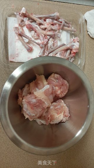 蜜汁烤鸡翅的做法步骤：3