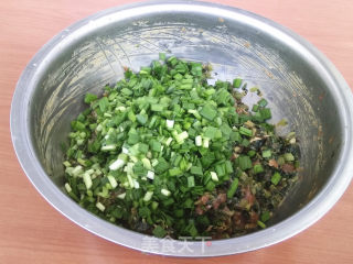 韭菜小白菜猪肉馅水饺的做法步骤：8