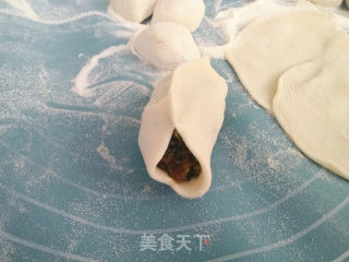 韭菜小白菜猪肉馅水饺的做法步骤：11