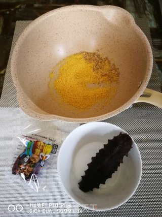 红枣海参粥的做法步骤：1