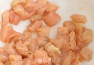 杂蔬鸡丁的做法步骤：3