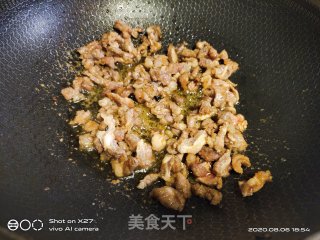 韭苔炒牛肉的做法步骤：3