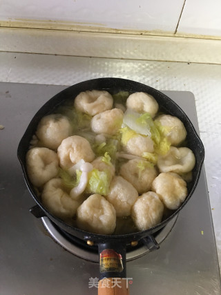 海鲜菇娃娃菜鱼面筋汤的做法步骤：8