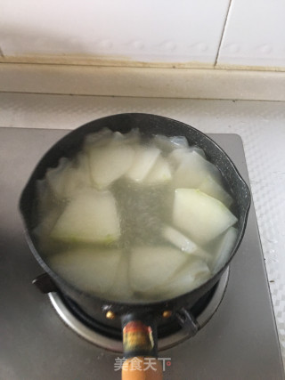 冬瓜花蛤肉汤的做法步骤：2