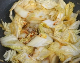 白菜炖豆腐的做法步骤：3