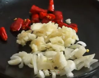素炒胡萝卜丝的做法步骤：2