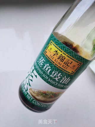 油泼蒜香秋葵的做法步骤：6