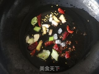 胡萝卜山药炖鸡腿的做法步骤：5