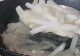 小炒冬瓜条的做法步骤：4