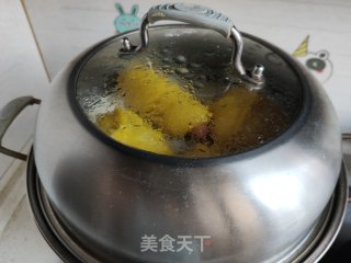 毛毛虫南瓜香肠花卷的做法步骤：19