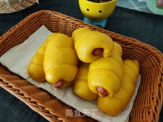 毛毛虫南瓜香肠花卷的做法步骤：24
