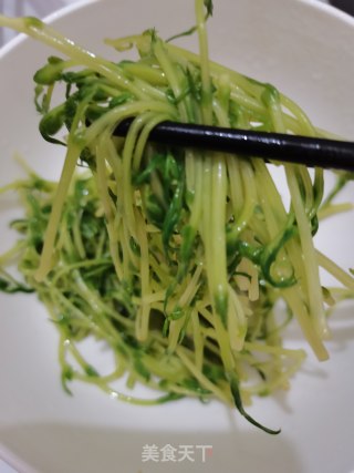 豆苗拌面的做法步骤：2