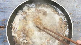 口水肥牛丨酸辣爽口，满嘴牛肉的鲜香！的做法步骤：4