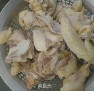 香菇鸡汤的做法步骤：3