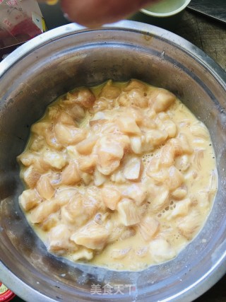 鸡丁炒豆角的做法步骤：3