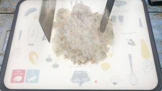 番茄虾滑丨一口下去满满虾肉！！！！的做法步骤：2