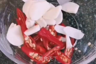 苦瓜炒肉的做法步骤：2