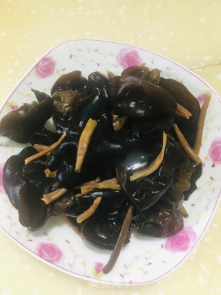 香菇牛肉扯面的做法步骤：3