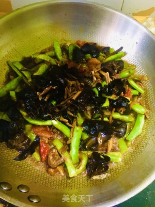 香菇牛肉扯面的做法步骤：7