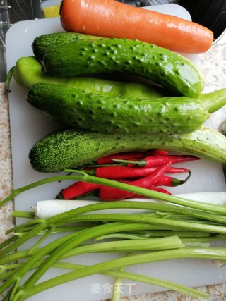 即食小咸菜的做法步骤：1
