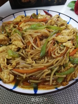 鸡蛋尖椒炒米粉的做法步骤：9